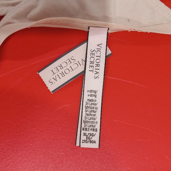 Victoria's Secret lingerie 3 pcs. bundle size M and XL - Picture 6 of 6